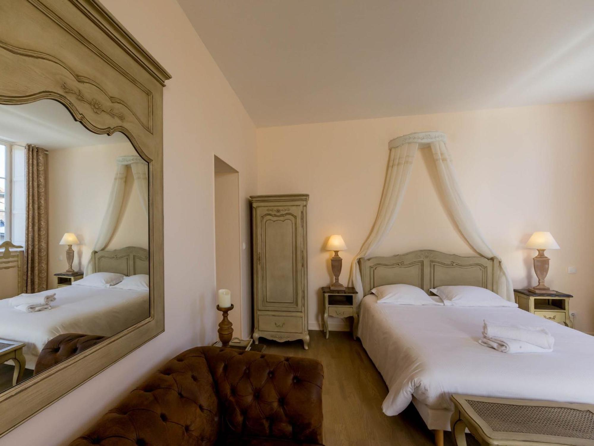 Le Cara - 4 Appartements Calmes Et Chics Au Coeur De Beaune Beaune  Værelse billede
