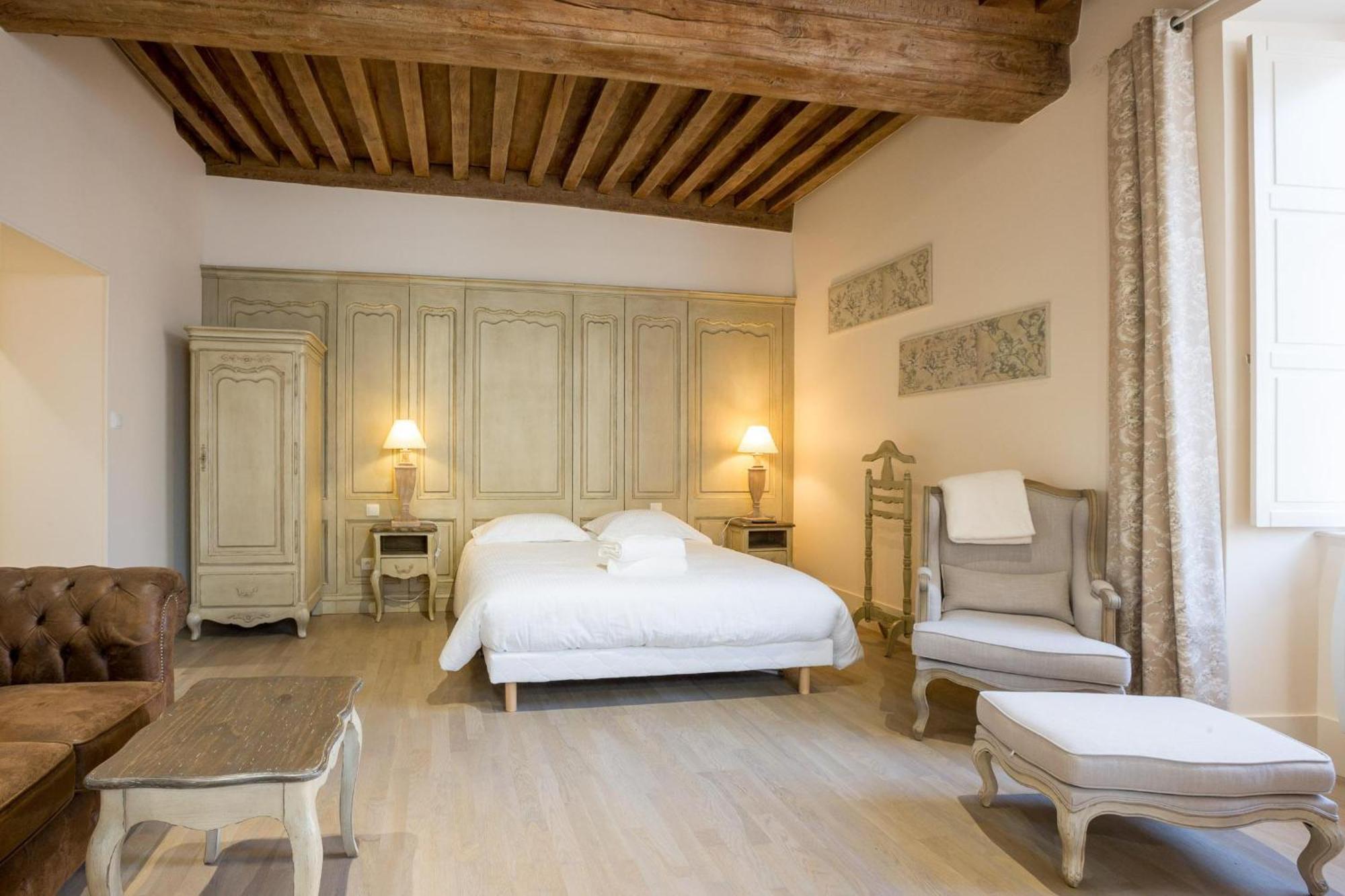 Le Cara - 4 Appartements Calmes Et Chics Au Coeur De Beaune Beaune  Værelse billede