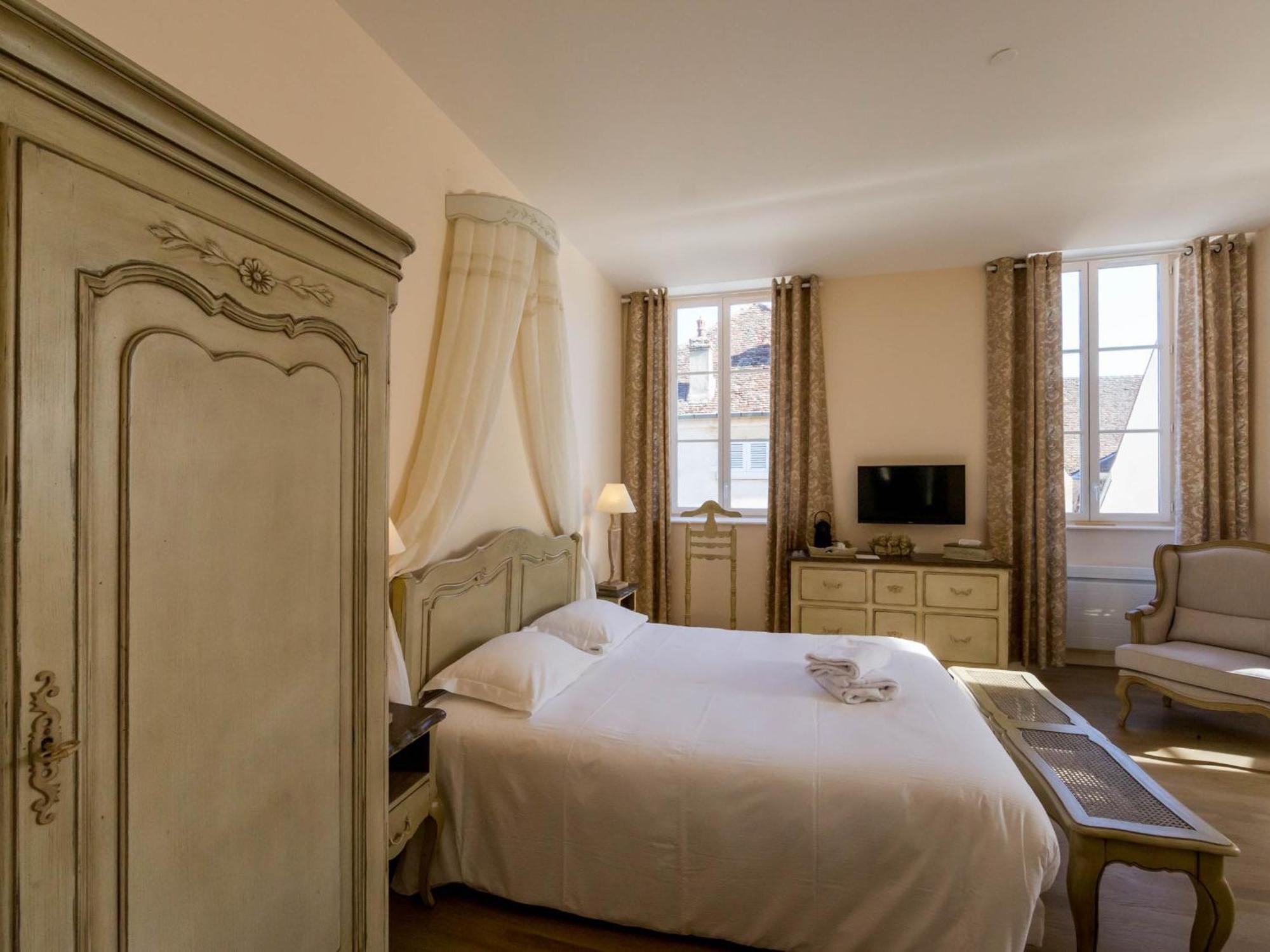 Le Cara - 4 Appartements Calmes Et Chics Au Coeur De Beaune Beaune  Værelse billede