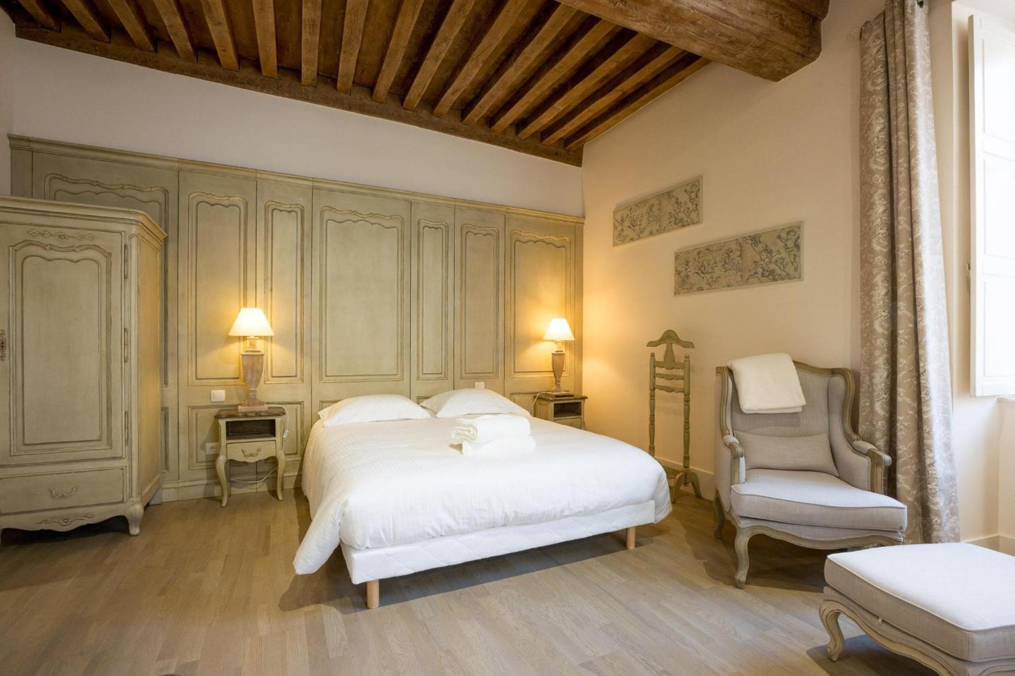 Le Cara - 4 Appartements Calmes Et Chics Au Coeur De Beaune Beaune  Værelse billede