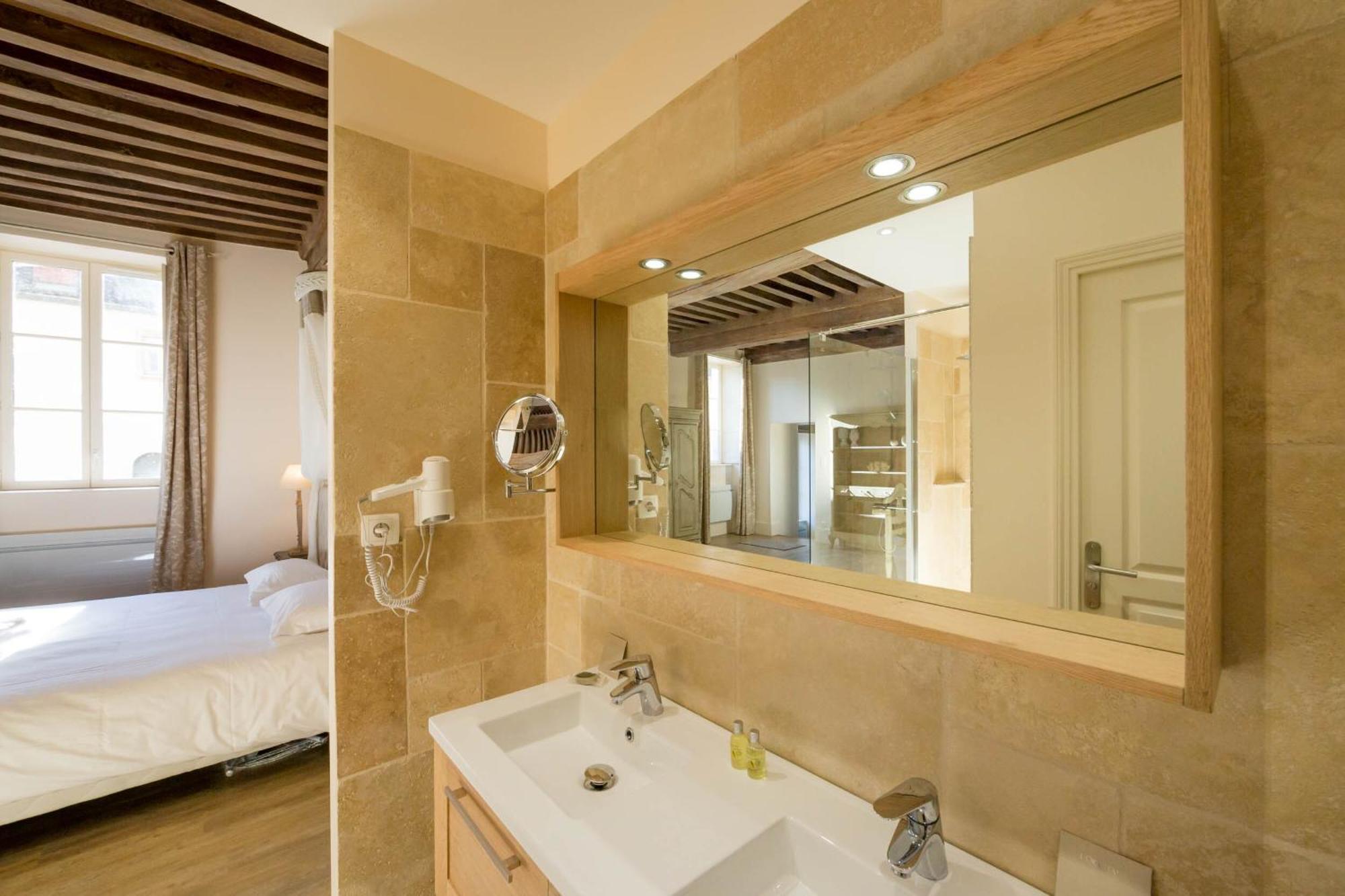 Le Cara - 4 Appartements Calmes Et Chics Au Coeur De Beaune Beaune  Værelse billede