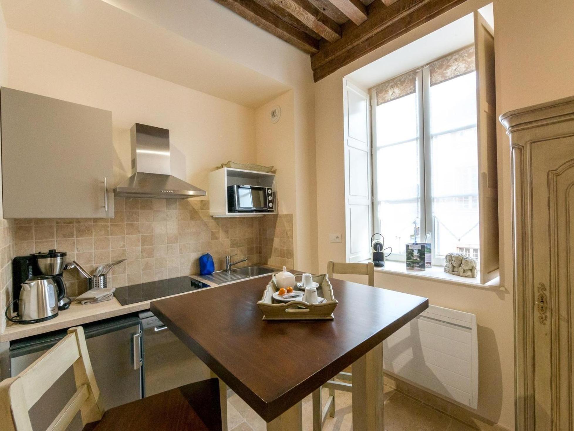 Le Cara - 4 Appartements Calmes Et Chics Au Coeur De Beaune Beaune  Værelse billede